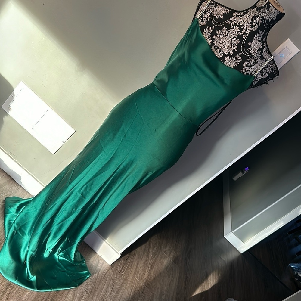 Green silky dress with rhinestone straps !